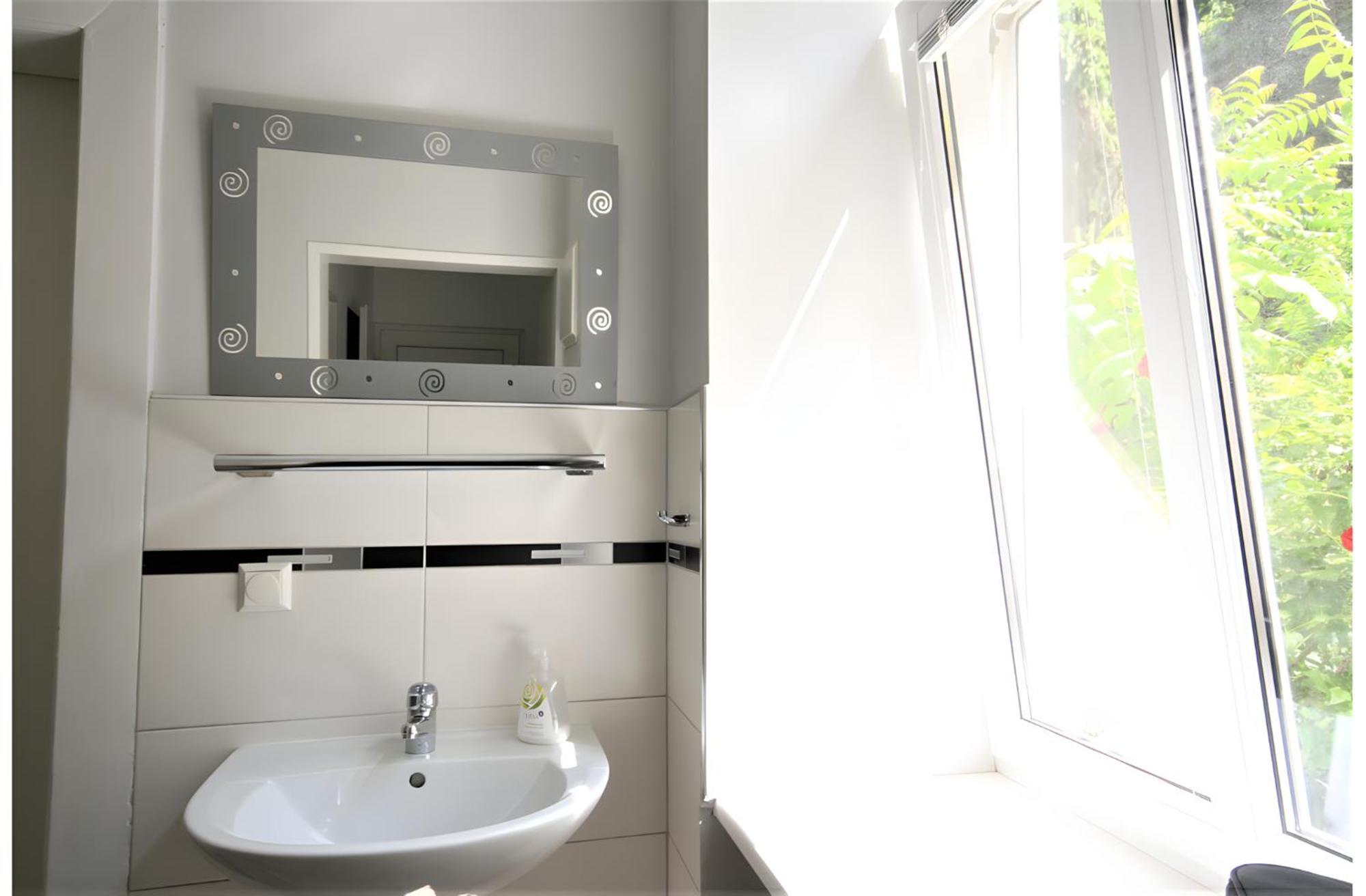 Modern Flat With 2 Rooms, Close To Schoenbrunn 维也纳 外观 照片